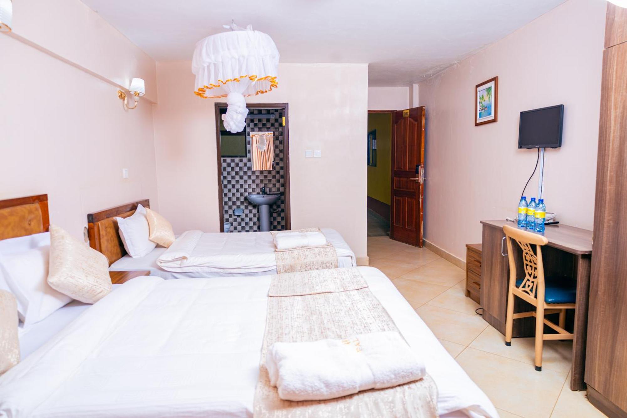 Paleo Hotel And Spa Thika Bagian luar foto