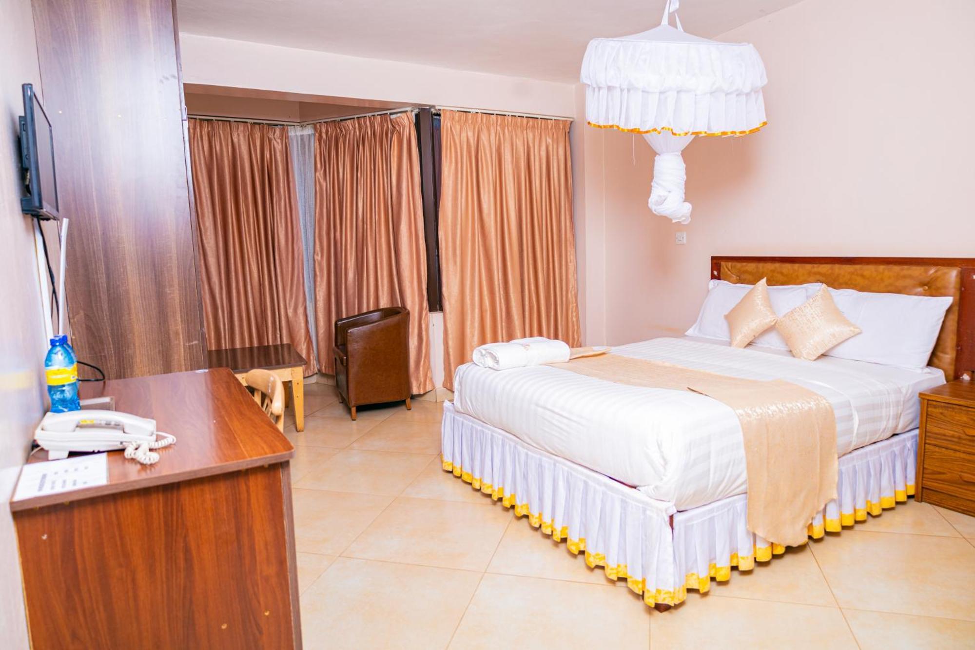 Paleo Hotel And Spa Thika Bagian luar foto